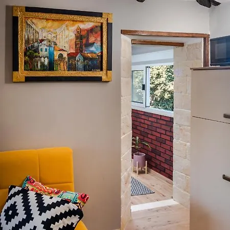 Ami アパート スプリト